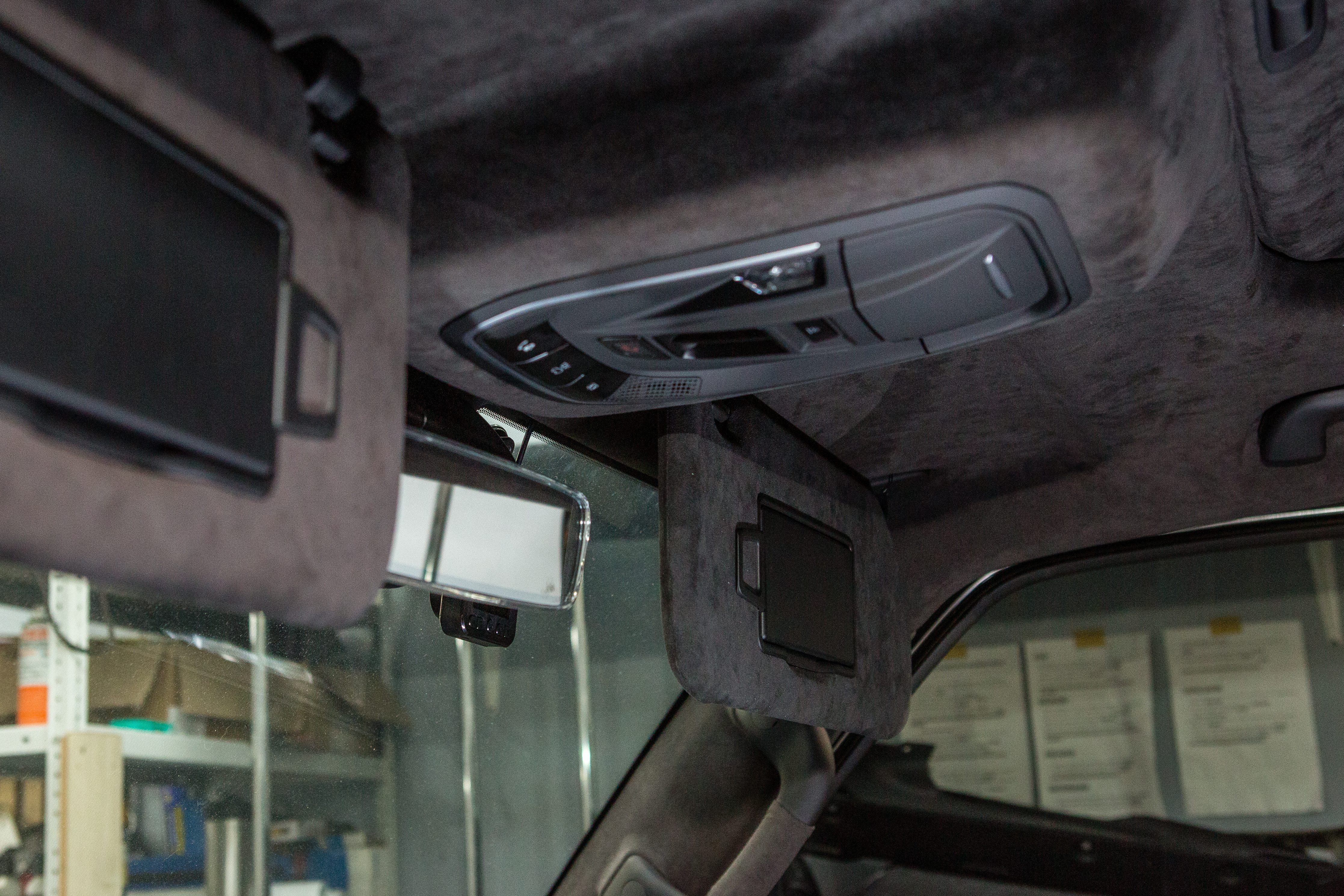 Контурная подсветка интерьера